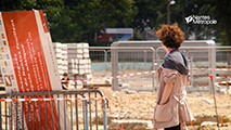 Reportage Caserne militaire Mellinet, Fouilles Archéologiques, Manoir de l'Eperonnière, désaffection, nouveau quartier urbain, logements, activités, services et équipements publics, Rue du général Buat, de la Mitrie et d'Aurelle de Paladines, versant méridional du plateau de Ligné, recherches historiques et archéologiques, centre ville historique de Nantes, église Saint-Donatien et chapelle Saint-Etienne, seigneurie de l'éperonnière, Jean Chauvin, chancelier du Duc François II de Bretagne, duc de Mercoeur, Famille Le Tourneu, domaine noble, prison, hôpital, bien national, Dames du Sacré Coeur de Jésus, éducation morale et religieuse, communauté, couvent de la congrégation du Sacré-Coeur, logis, tenues, vergers, vignes, jardins, prés, pâturages, terrains plantés, mares, étangs, Nantes