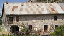 Etude Patrimoniale Pays du Guillestrois - Sites Patrimoniaux des Hautes Alpes, Guillestre, Vars, Risoul, Saint Crépin, Mont-Dauphin, Eygliers, Saint-Clément, Réotiers, fontaine Lavoir, Culture du chanvre, Moulin Raymond, Citerne militaire Mont-Dauphin, Canal et fontaine Salva, Station geothemique, vigne, gardien de refuge, Four Banal, Forge, Four à chaux, Caserne militaire, l'eau et ses usages, usages industriels et commerciaux, paroles aux habitants, collecte audio et vidéo, Identité d'un territoire rural et évolutions du XXème à aujourd'hui, sociologie, Patrimoine, Hautes Alpes, paroles aux habitants, sites Patrimoniaux, identité et territoire Guillestrois, pratiques collectives, transmission, interviews audio, Eygliers, Guillestre, Mont-Dauphin, Réotier, Risoul, Saint Crépin, Vars, Saint Clément sur Durance, Conseil Général Provence Alpes Côte d'Azur, programme Territoire numérique, eServices, Fontaine lavoir, l'eau et ses usages, gestion domestique, culture du chanvre, l'usage des nais, Moulin Raymond, usages industriels et commerciaux, farine et huile de noix, citerne militaire, captation et stockage de l'eau, alimenter une place forte, canal et fontaine Salva, canaux pour l'agriculture, station géothermique, plan de phazy, vigne et modes de vies, l'usage des celliers, gardien de refuge, refuge Napoléon, four banal, fête du pain, forge, métier de forgeron et histoire, four à chaux.