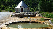 Etude Patrimoniale Pays du Guillestrois - Sites Patrimoniaux des Hautes Alpes, Guillestre, Vars, Risoul, Saint Crépin, Mont-Dauphin, Eygliers, Saint-Clément, Réotiers, fontaine Lavoir, Culture du chanvre, Moulin Raymond, Citerne militaire Mont-Dauphin, Canal et fontaine Salva, Station geothemique, vigne, gardien de refuge, Four Banal, Forge, Four à chaux, Caserne militaire, l'eau et ses usages, usages industriels et commerciaux, paroles aux habitants, collecte audio et vidéo, Identité d'un territoire rural et évolutions du XXème à aujourd'hui, sociologie, Patrimoine, Hautes Alpes, paroles aux habitants, sites Patrimoniaux, identité et territoire Guillestrois, pratiques collectives, transmission, interviews audio, Eygliers, Guillestre, Mont-Dauphin, Réotier, Risoul, Saint Crépin, Vars, Saint Clément sur Durance, Conseil Général Provence Alpes Côte d'Azur, programme Territoire numérique, eServices, Fontaine lavoir, l'eau et ses usages, gestion domestique, culture du chanvre, l'usage des nais, Moulin Raymond, usages industriels et commerciaux, farine et huile de noix, citerne militaire, captation et stockage de l'eau, alimenter une place forte, canal et fontaine Salva, canaux pour l'agriculture, station géothermique, plan de phazy, vigne et modes de vies, l'usage des celliers, gardien de refuge, refuge Napoléon, four banal, fête du pain, forge, métier de forgeron et histoire, four à chaux.