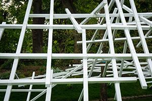 Johann Le Guillerm - Attraction, jardin des plantes, cirque, grand prix national du cirque, équilibre, forme, points de vue, mouvements, impermanence, objets, spectacle, sculptures, performance, espace public, practicien des points de vues, Nantes - 2019